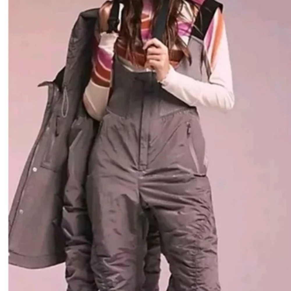 Free People Movement waterproof Lift Love Ski Snow Bibs Gray Small NWT.